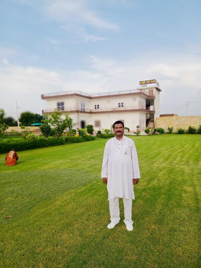Hotel O Pop Angoori Farm House Mathura Luaran gambar